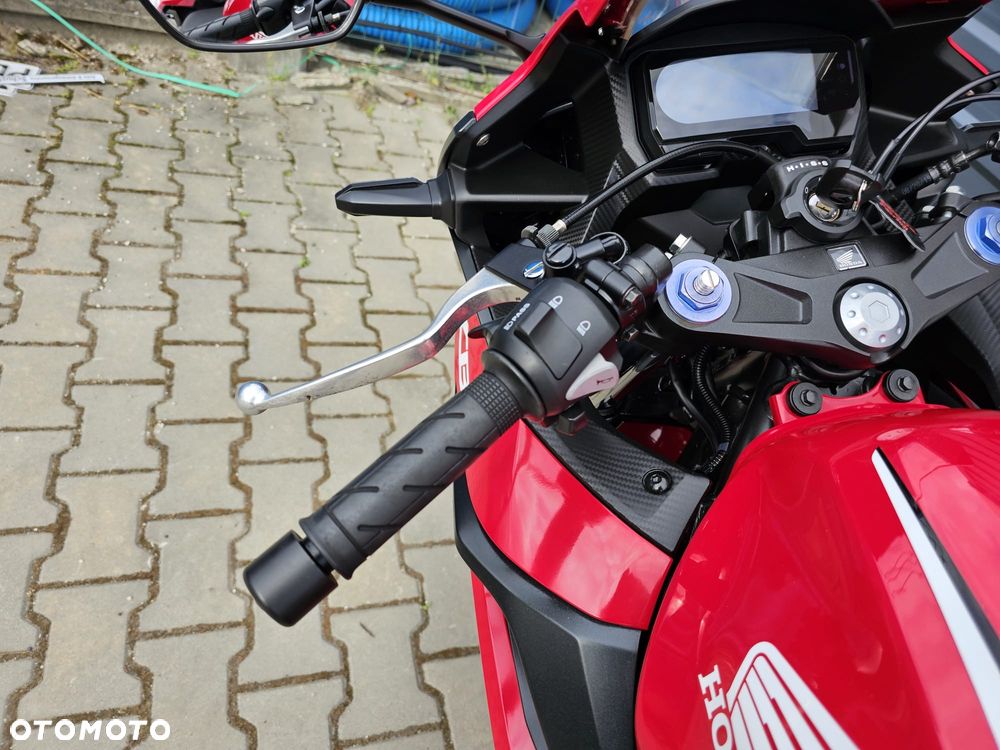 Honda CBR - 18