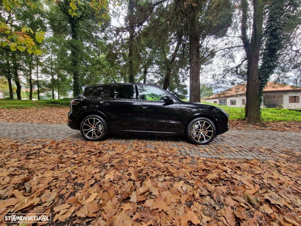 Porsche Cayenne Turbo - 10