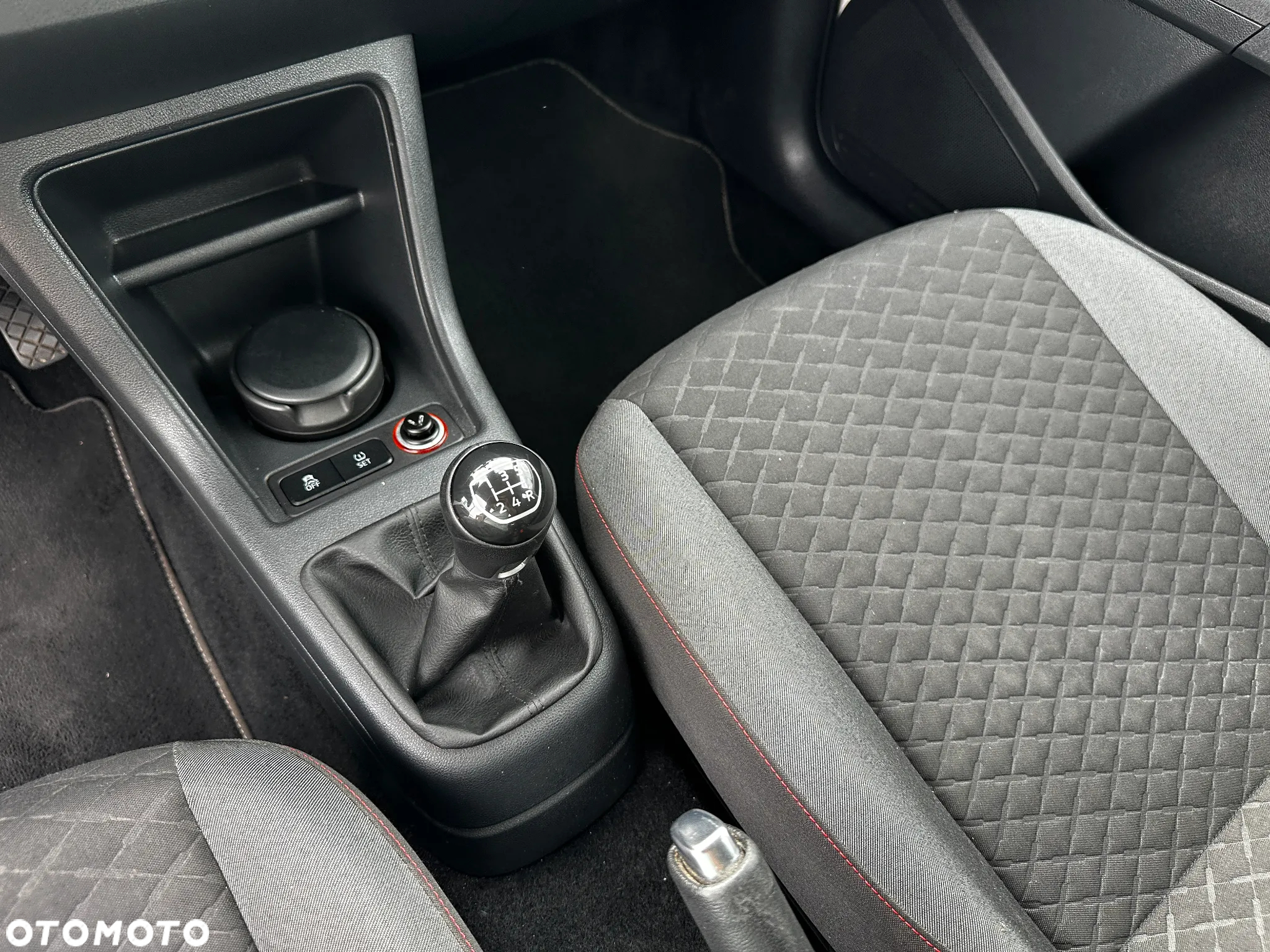 Volkswagen up! - 14