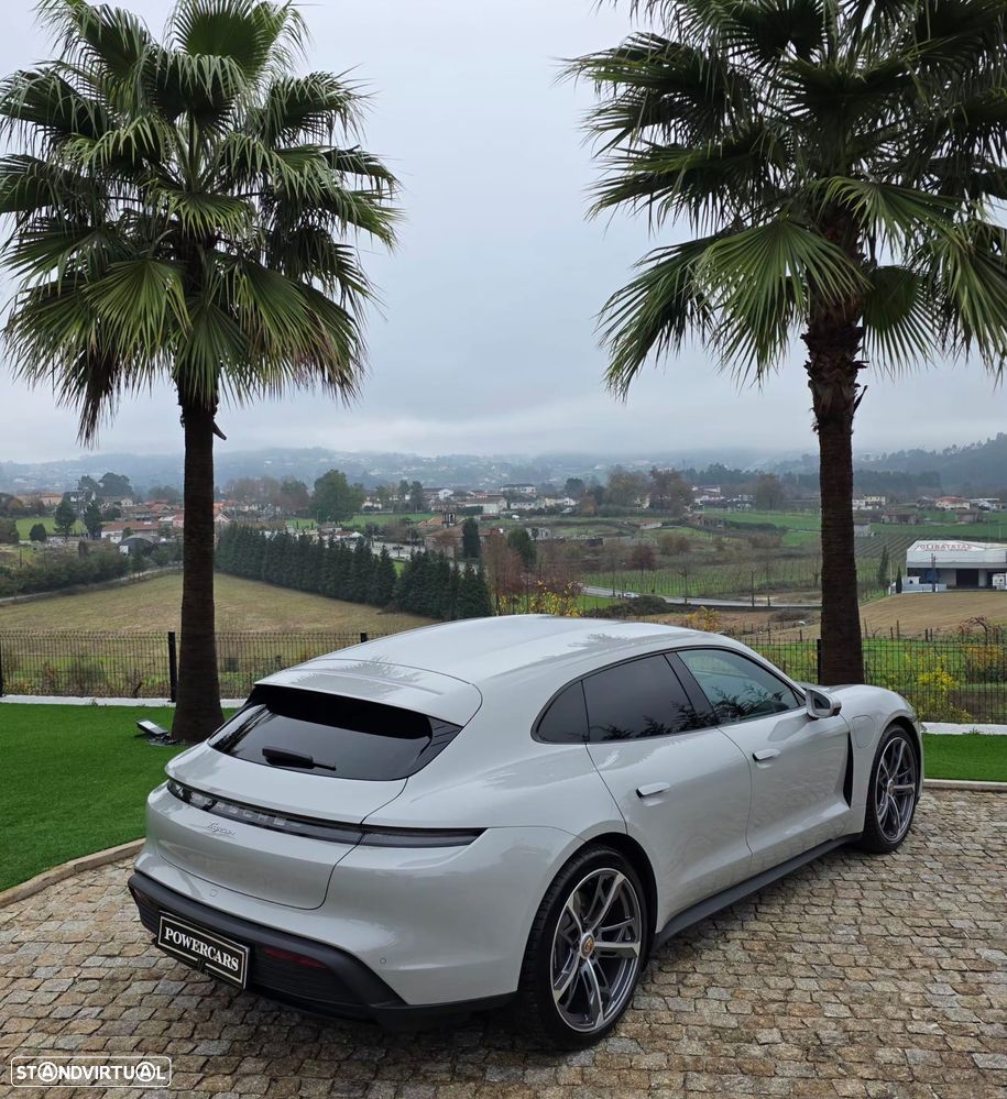 Porsche Taycan Sport Turismo Standard - 12