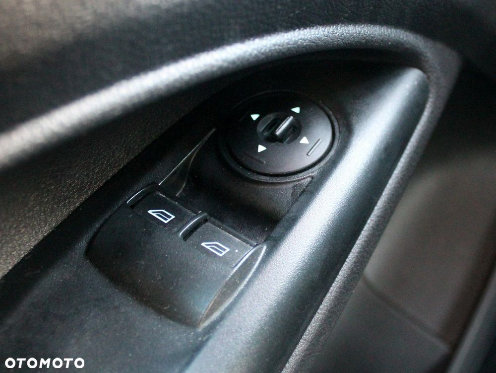 Ford Transit Connect - 31