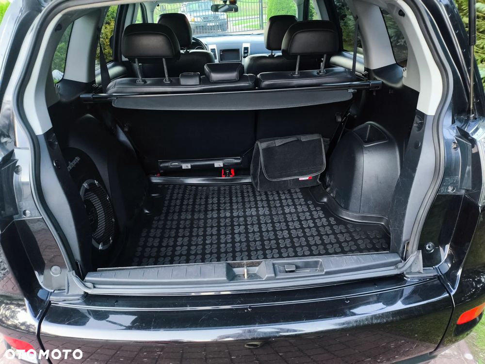 Mitsubishi Outlander 2.0 DID Instyle - 11