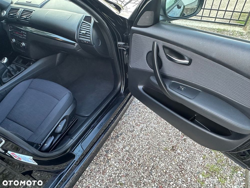 BMW Seria 1 116i Edition Sport - 16