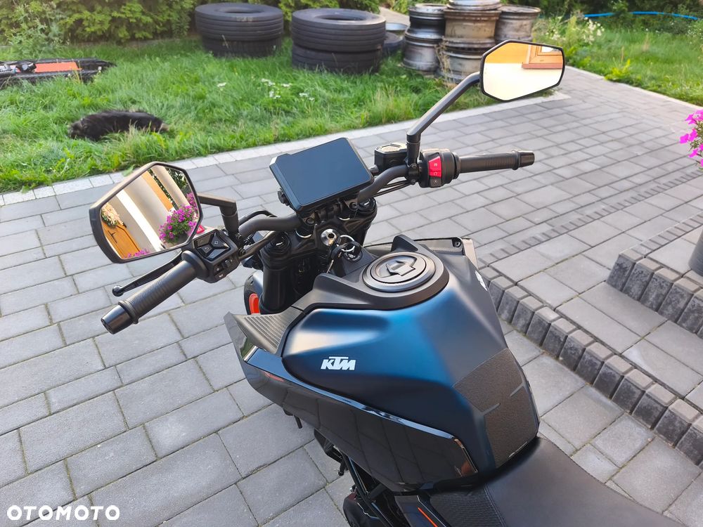 KTM Duke - 17