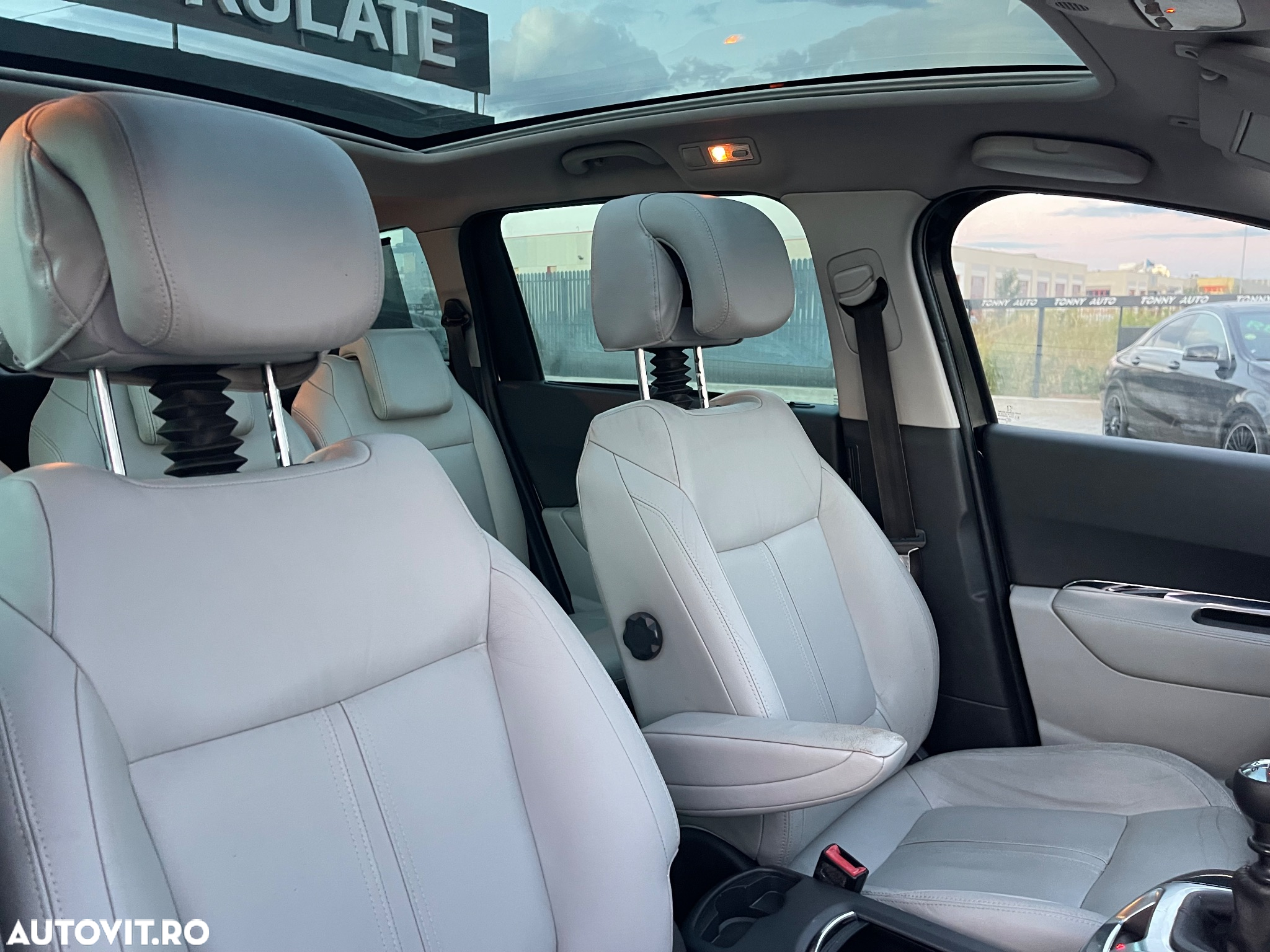Peugeot 5008 1.6 HDI Confort Pack - 11
