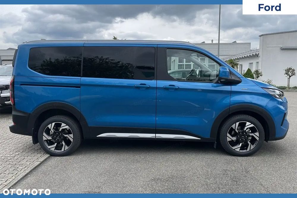 Ford Tourneo Custom - 5