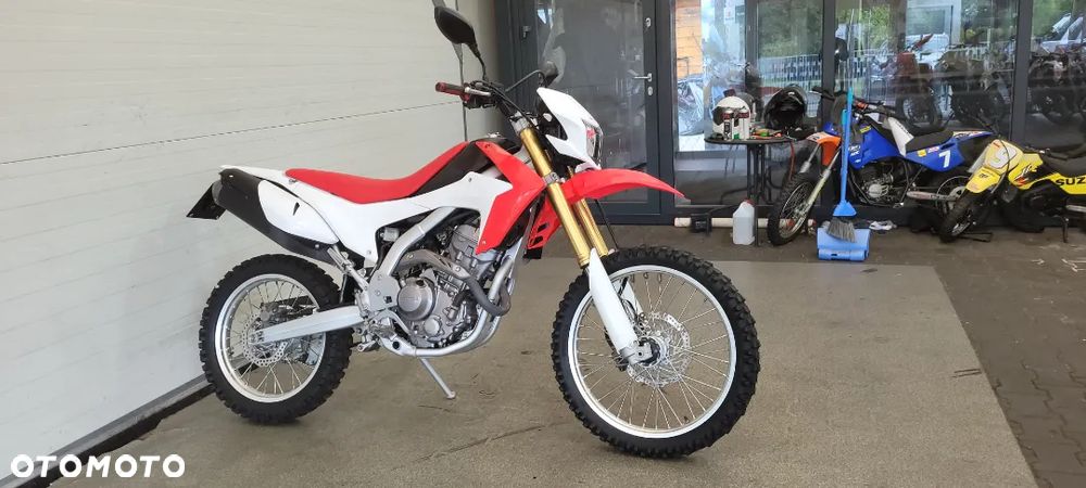 Honda CRF - 11