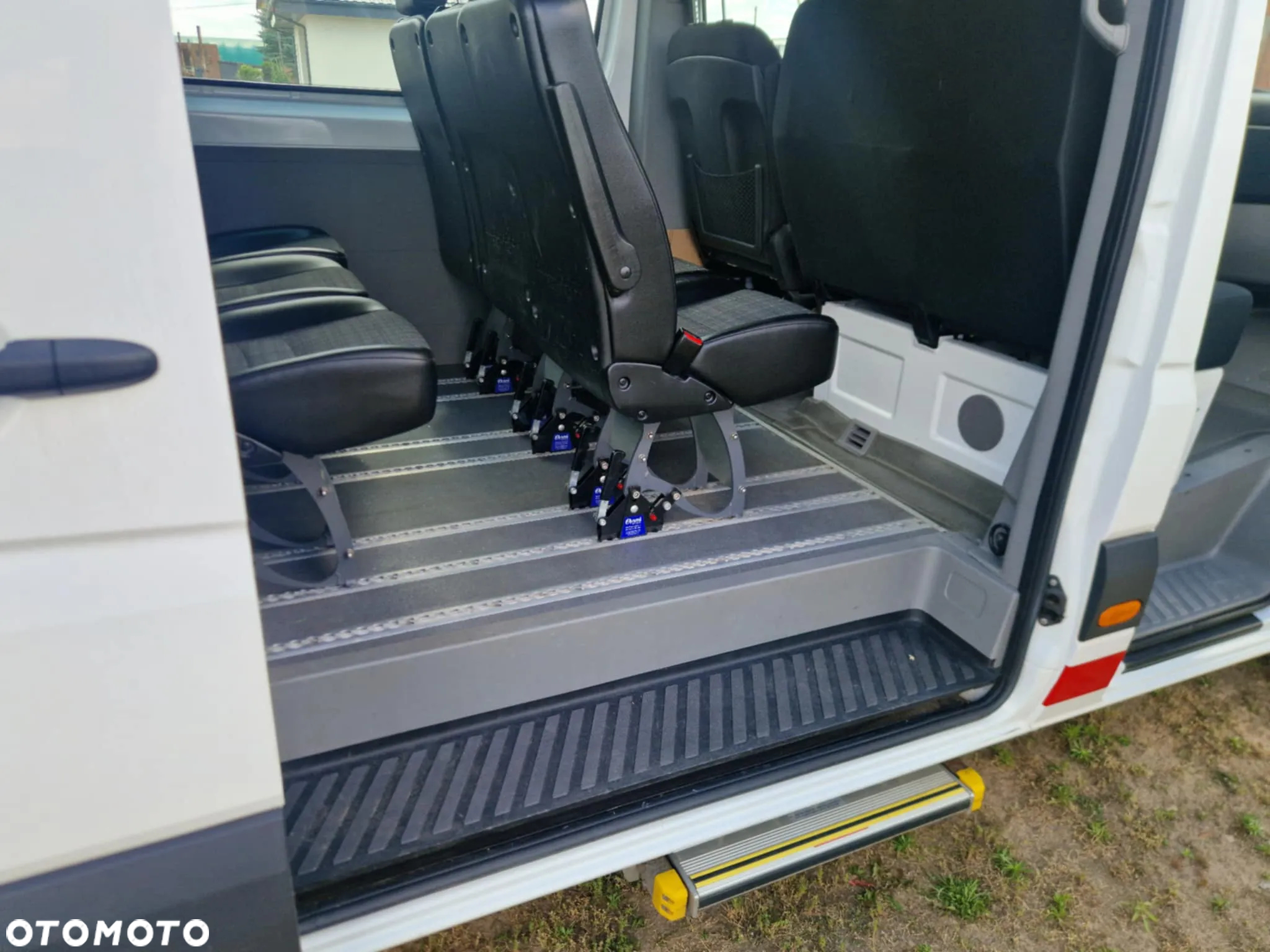 Mercedes-Benz Sprinter - 11