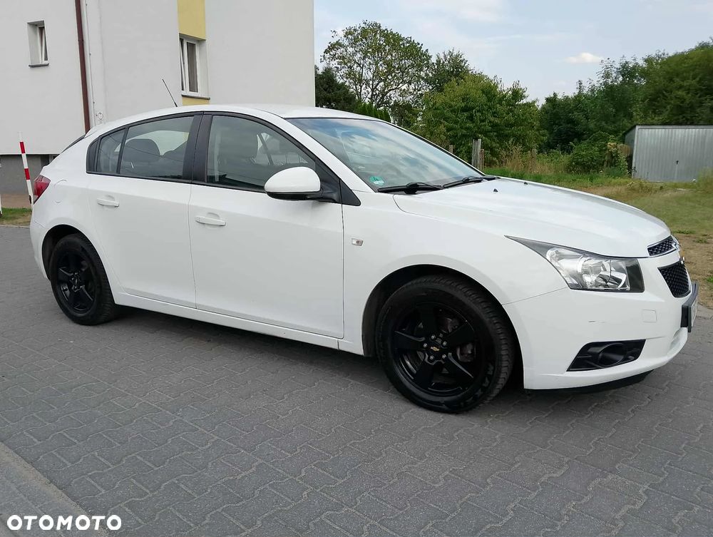 Chevrolet Cruze 1.6 LS - 1