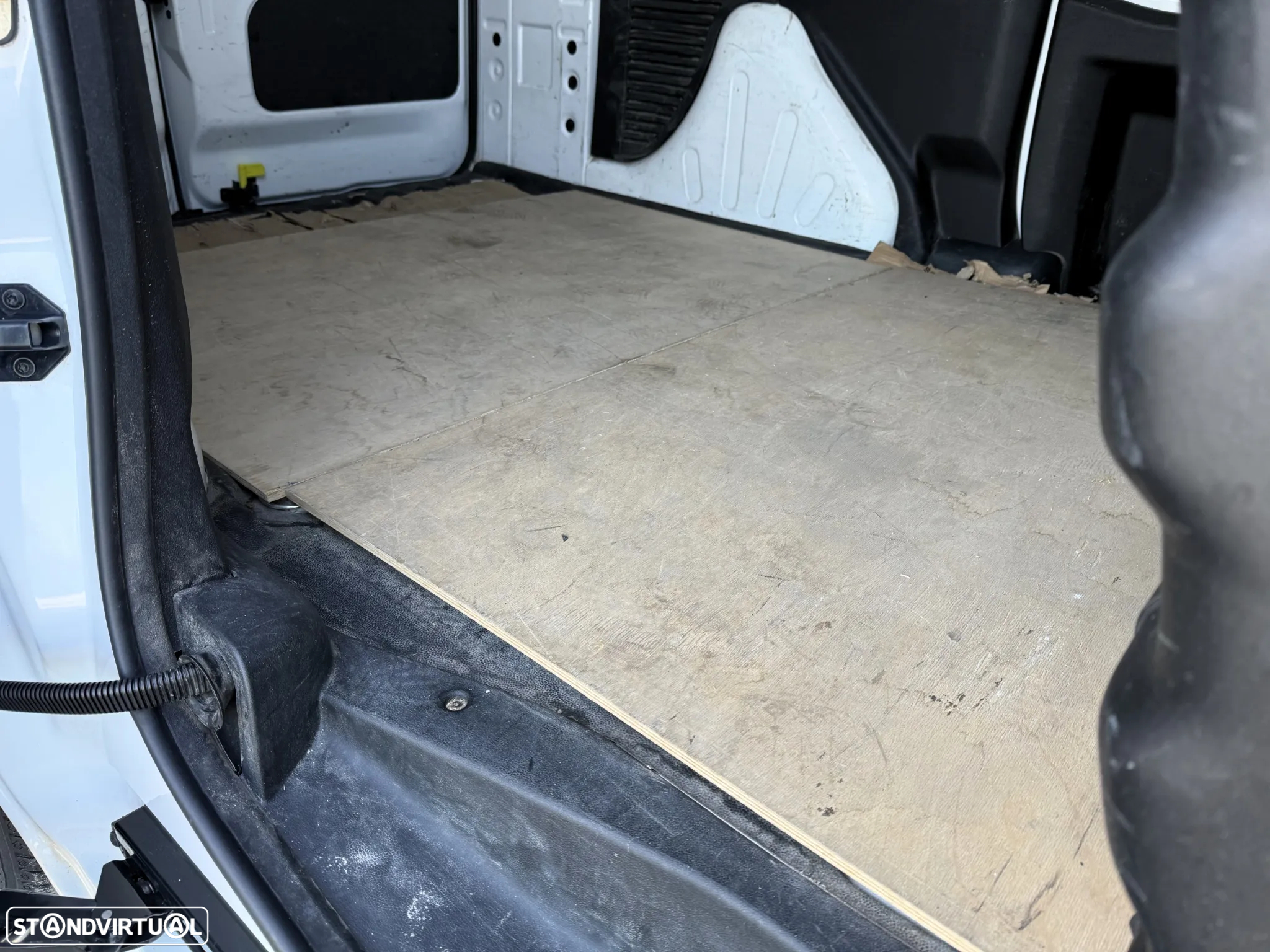Citroën Berlingo 1.6 BlueHDi 100 Longa - 22