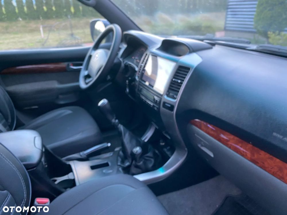 Toyota Land Cruiser - 23