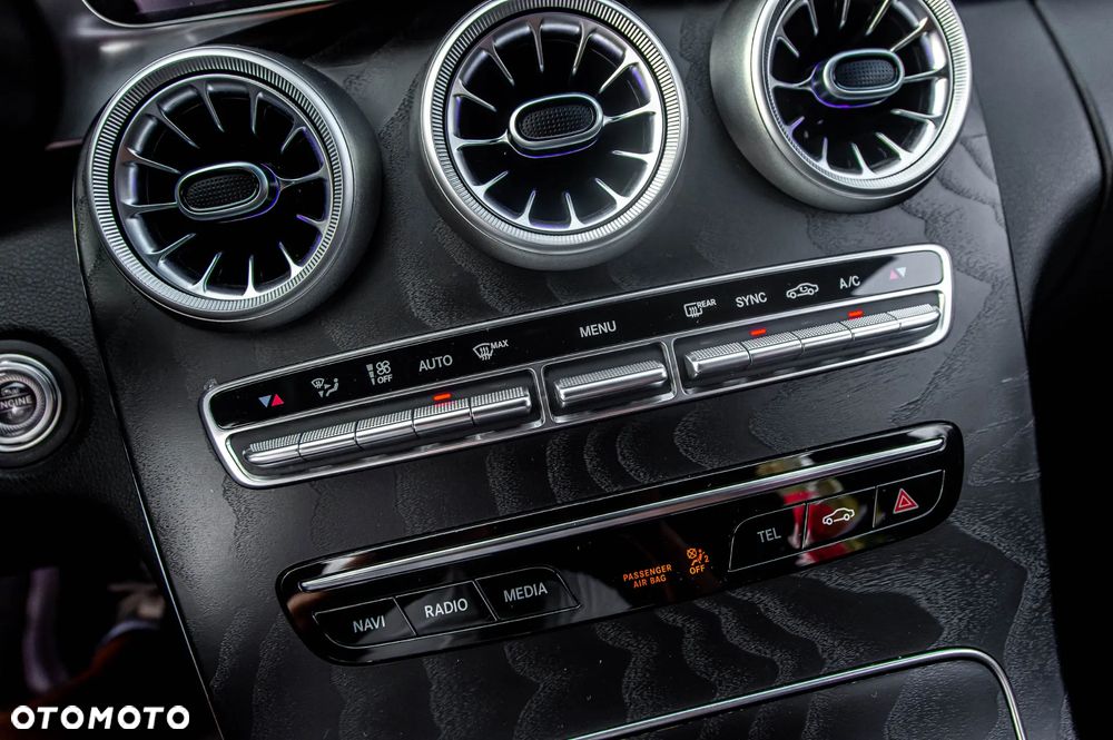 Mercedes-Benz Klasa C 220 d 9G-TRONIC AMG Line - 36