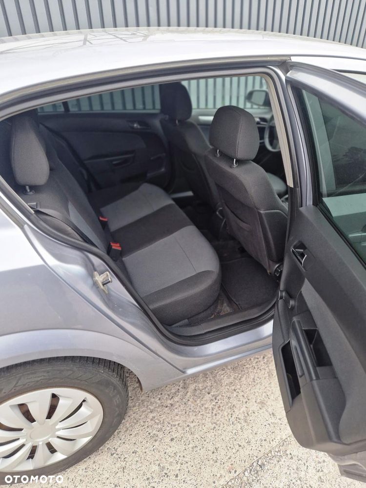 Opel Astra - 33