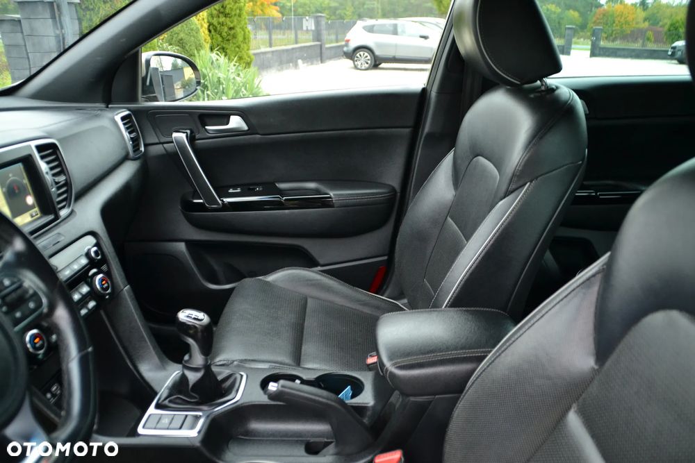 Kia Sportage 1.6 T-GDI 2WD Black Edition - 24