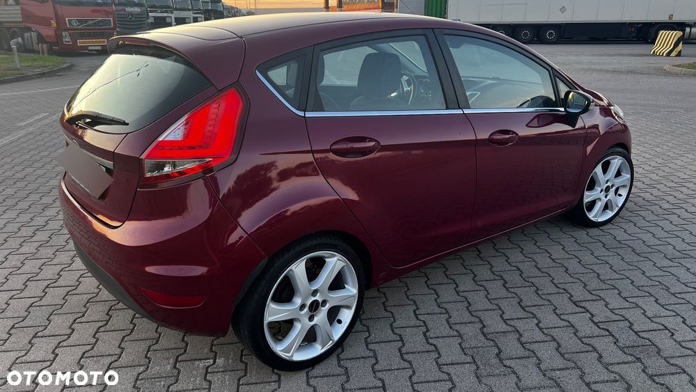 Ford Fiesta 1.25 Platinium X - 4