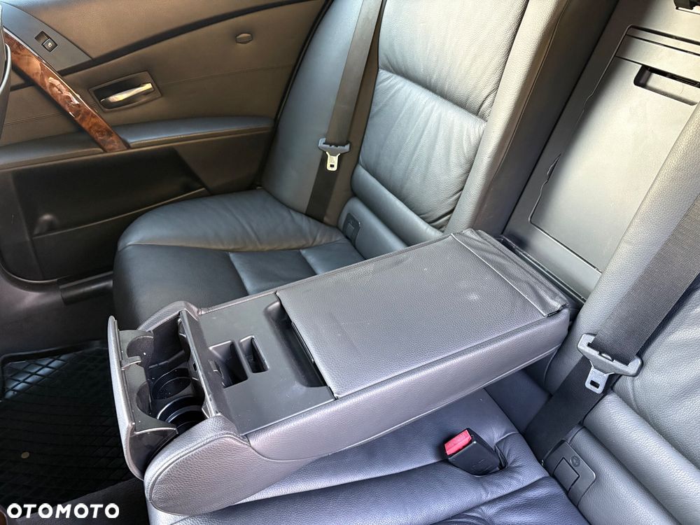 BMW Seria 5 530d - 15