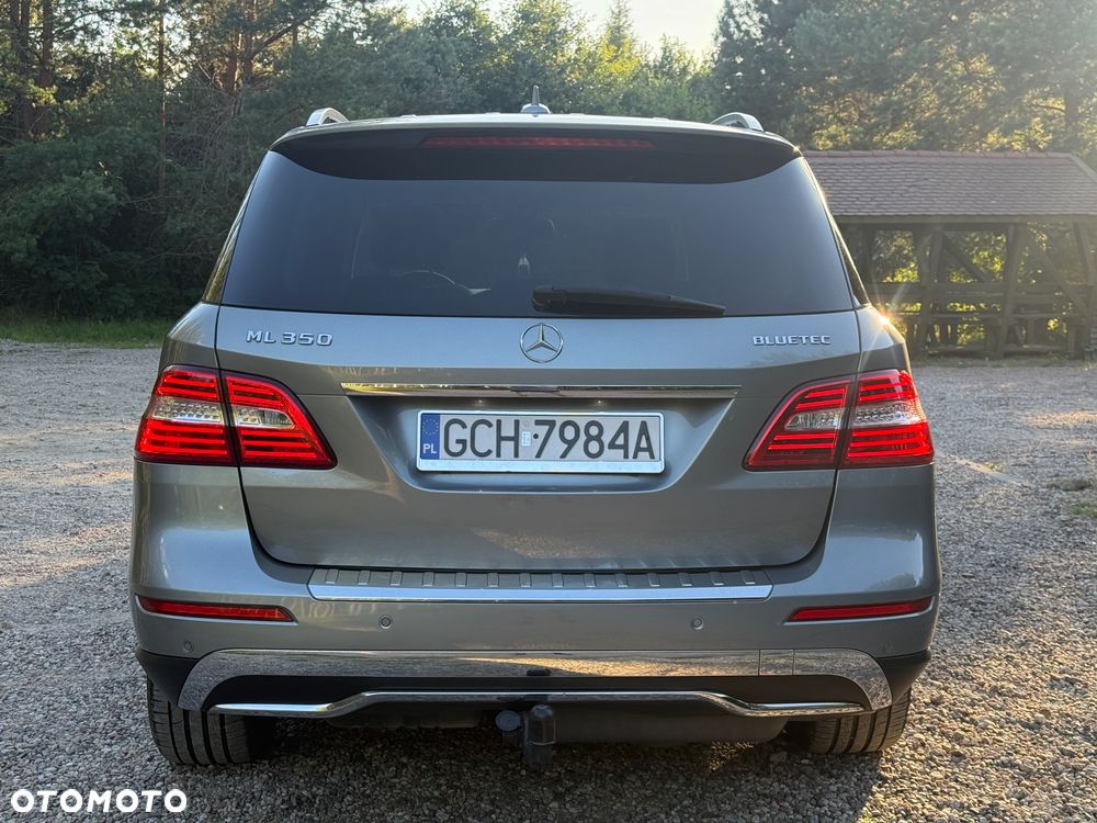 Mercedes-Benz ML - 12