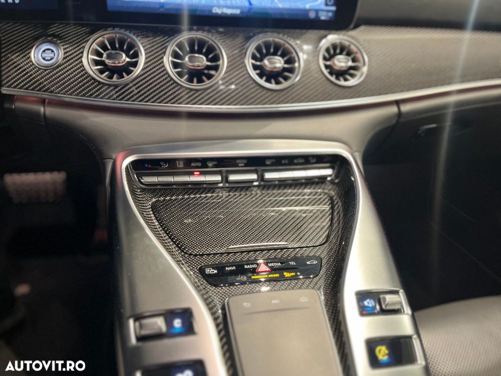 Mercedes-Benz AMG GT - 31