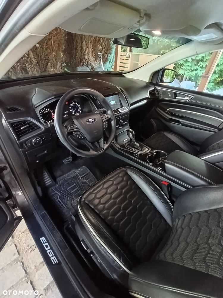 Ford Edge - 12