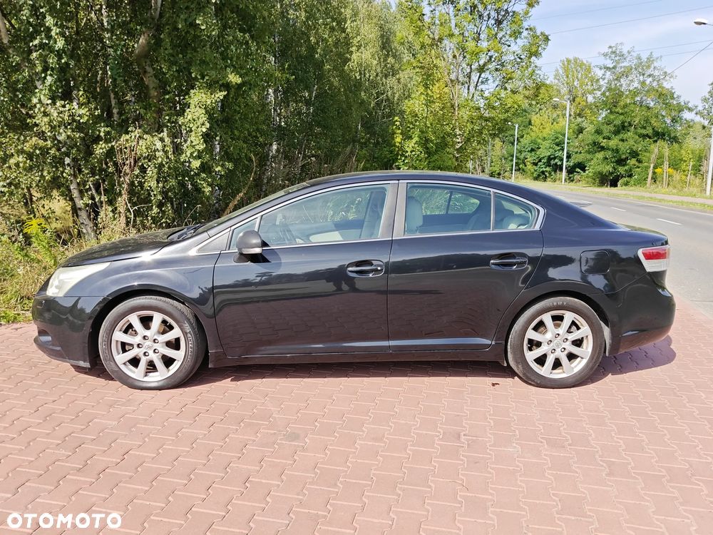 Toyota Avensis 2.0 D-4D Premium - 2