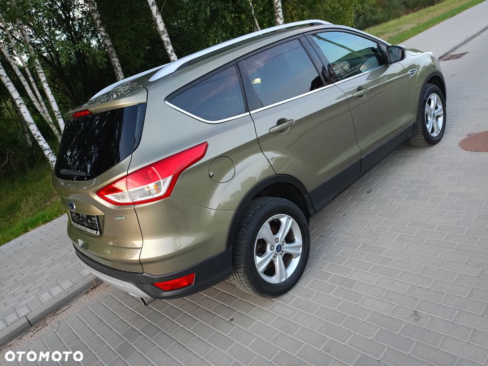 Ford Kuga 1.5 EcoBoost 2x4 Business Edition - 4