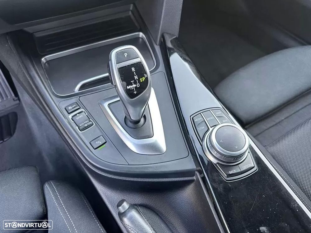 BMW 420 Gran Coupé d Line Sport Auto — fotografia 44