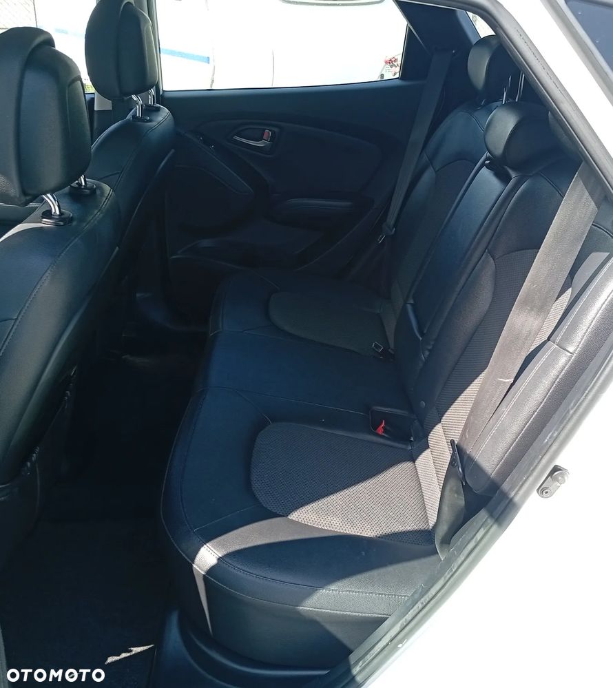 Hyundai ix35 1.6 2WD Fifa World Cup Edition - 14