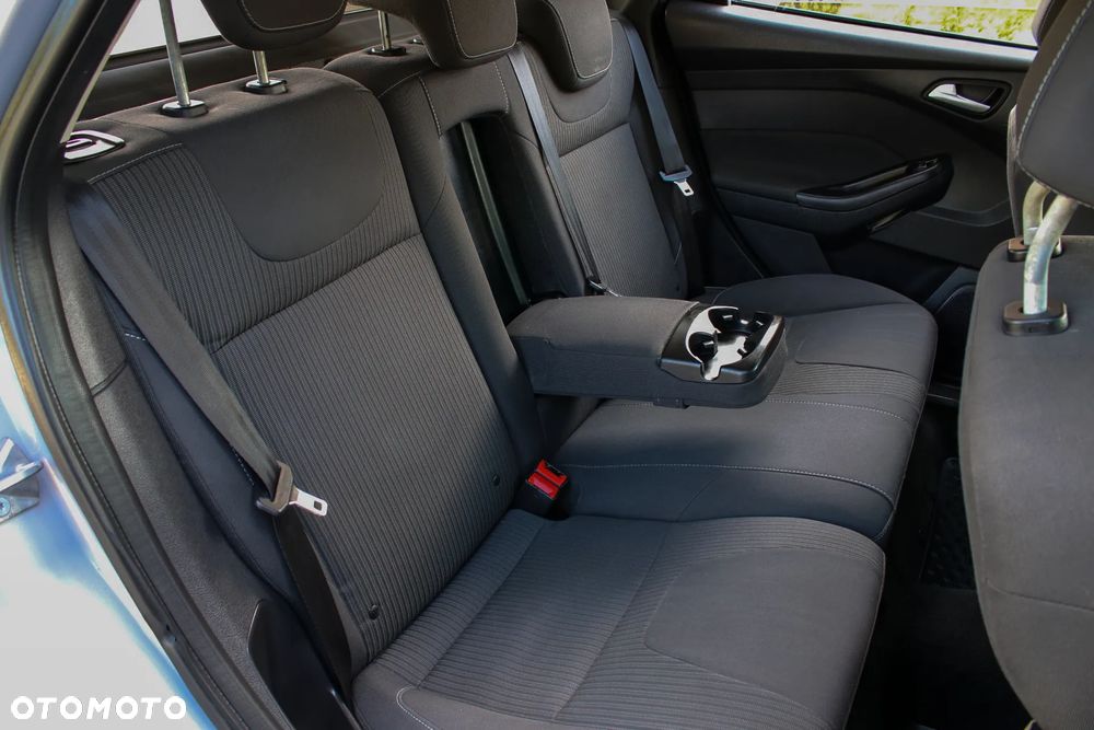 Ford Focus - 24