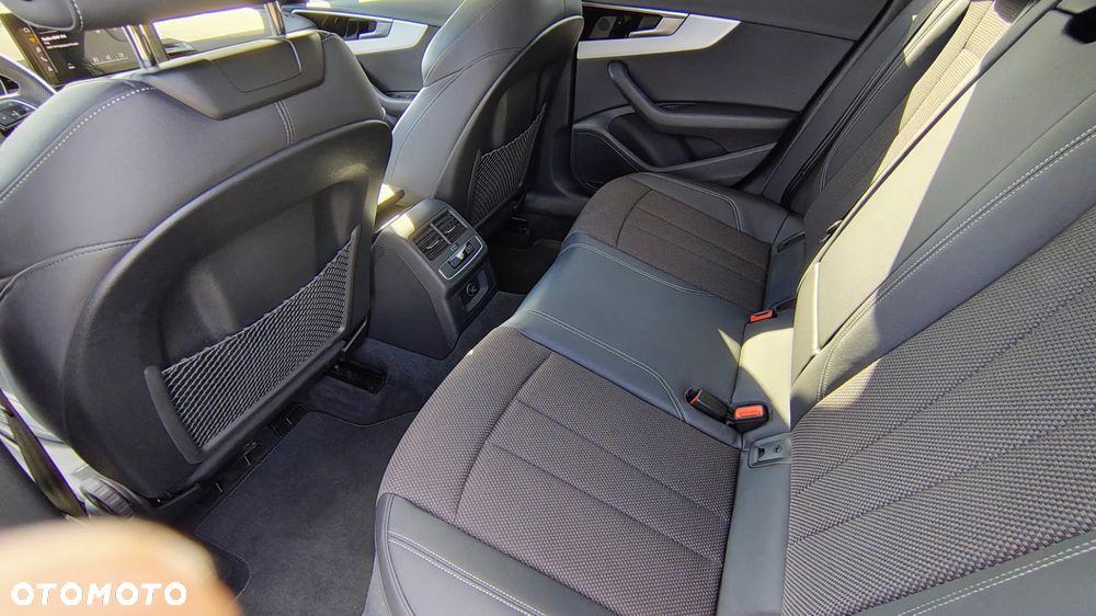 Audi A4 Limousine 35 TFSI mHEV Advanced S tronic - 20