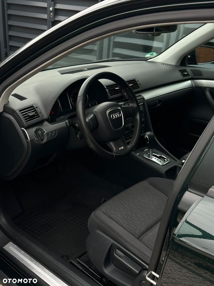 Audi A4 Avant - 8