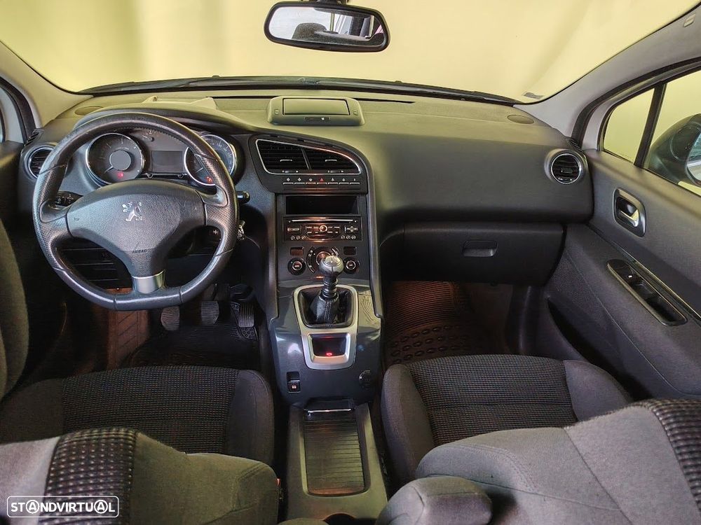 Peugeot 5008 - 6
