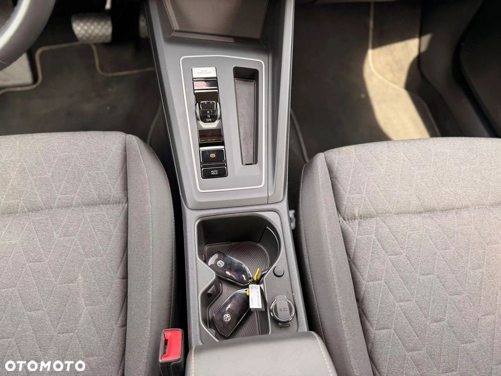 Volkswagen Golf 1.5 eTSI OPF DSG Edition 50 - 12