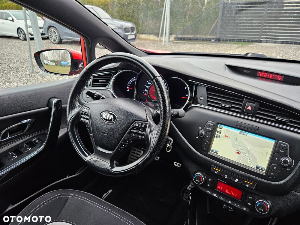 Kia Ceed 1.0 T-GDI ISG GT Line - 32