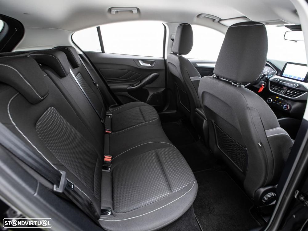 Ford Focus 1.5 TDCi ECOBlue Active - 12