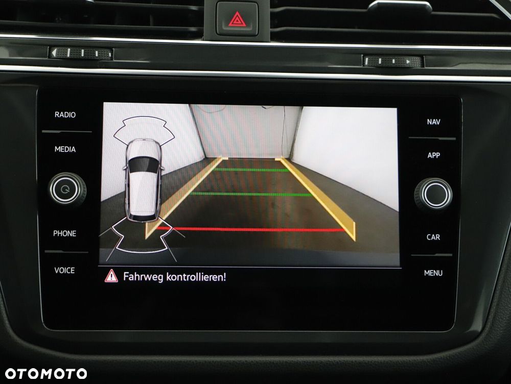 Volkswagen Tiguan Allspace 2.0 TDI 4Mot Elegance DSG - 16