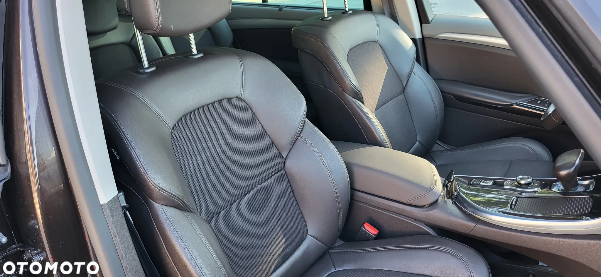 Renault Espace 1.6 dCi Energy Initiale Paris EDC 7os - 31