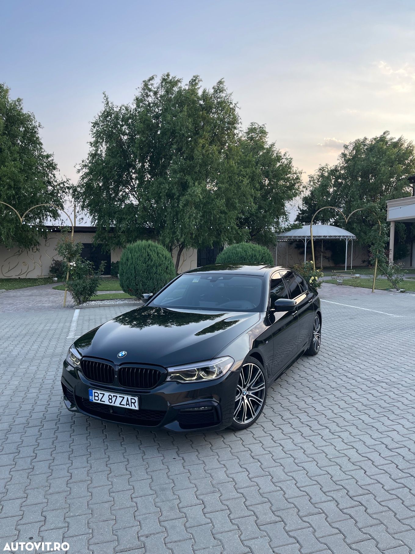 BMW Seria 5 540i Aut. - 1