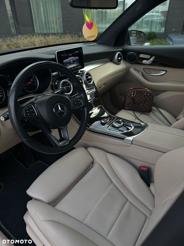 Mercedes-Benz GLC - 9