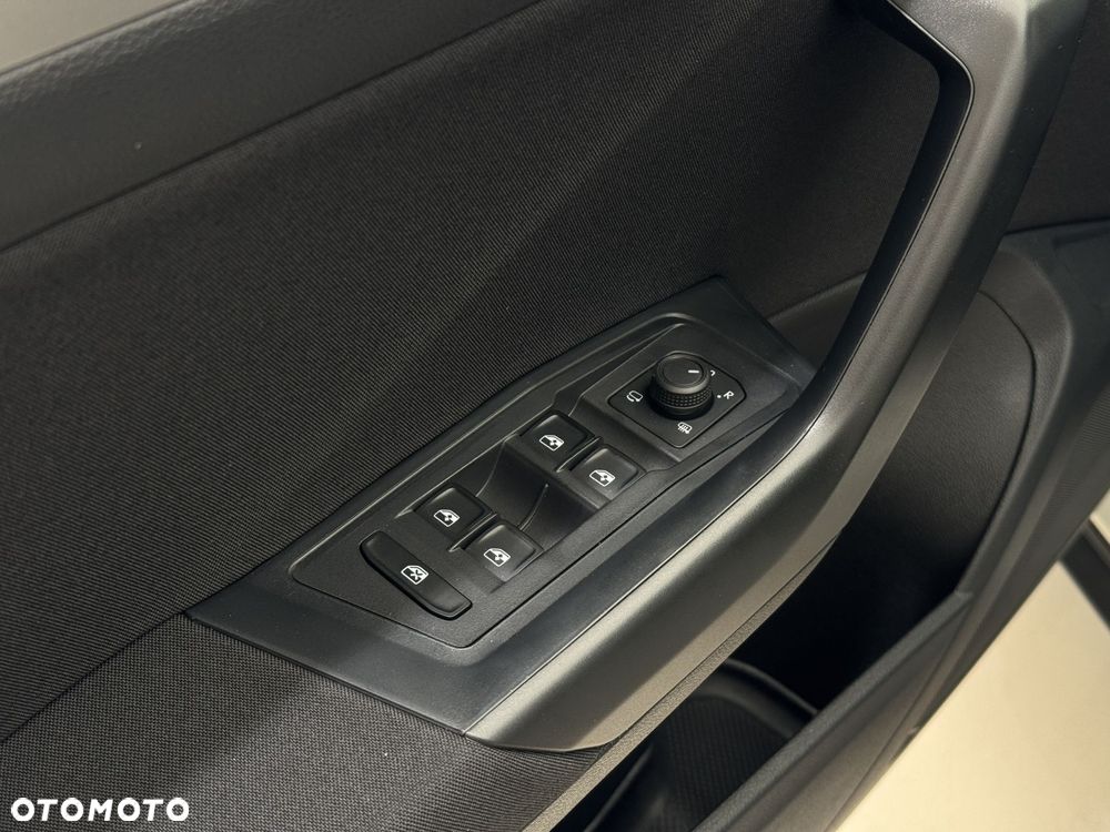 Volkswagen T-Roc - 20