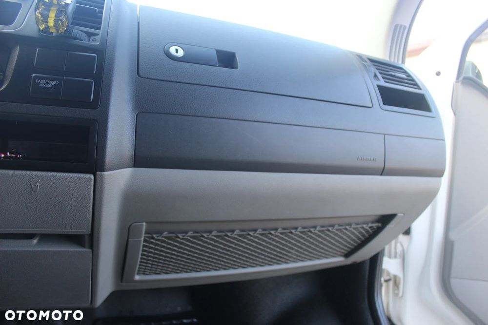 Volkswagen Transporter L1H1 - 16