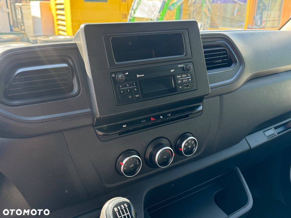 Renault Master - 18