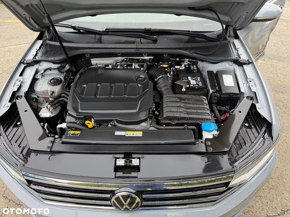 Volkswagen Passat 2.0 TDI Elegance DSG - 9