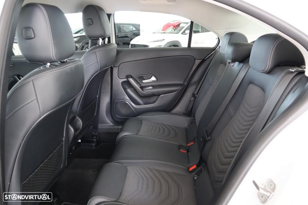 Mercedes-Benz A 250 Limousine e - 18