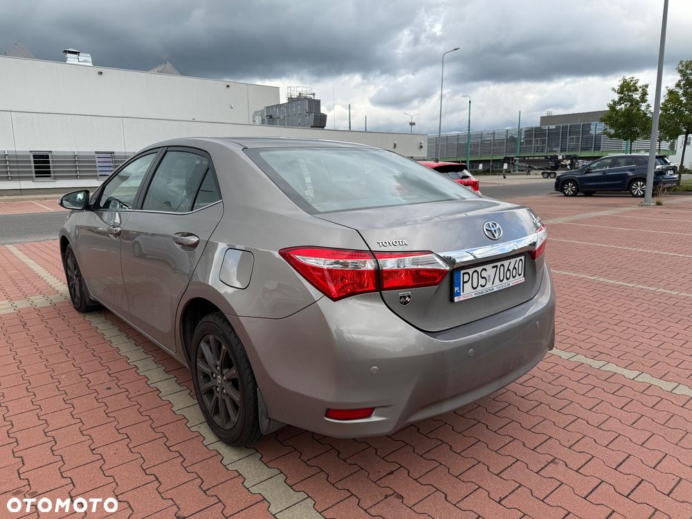 Toyota Corolla 1.6 Prestige - 5