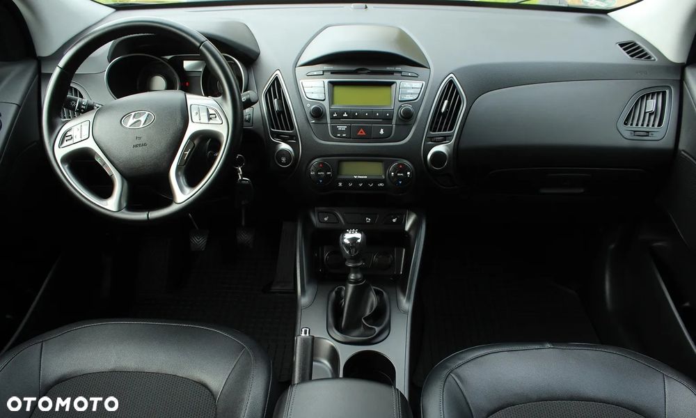 Hyundai ix35 1.6 GDI Premium 2WD - 24