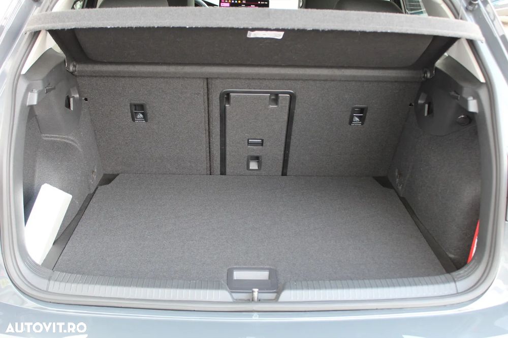 Volkswagen Golf - 12