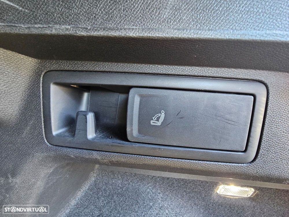 Cupra Formentor 1.4 e-Hybrid Sport DSG - 38