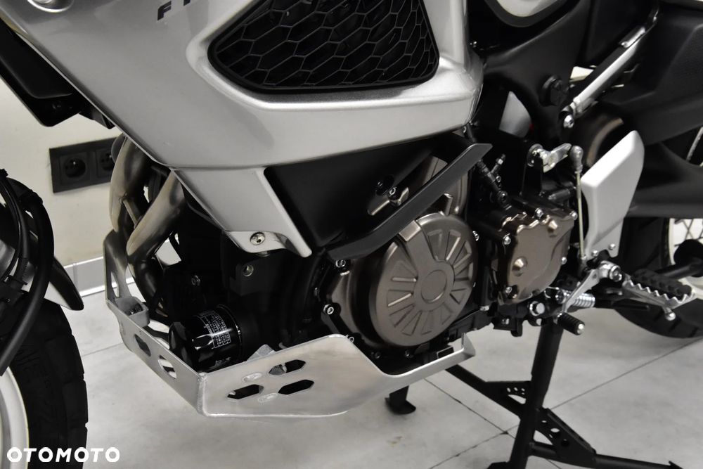 Yamaha Super Tenere - 36