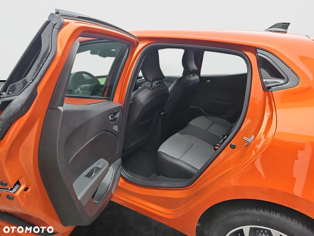 Renault Clio 1.0 TCe Techno Xtronic - 23