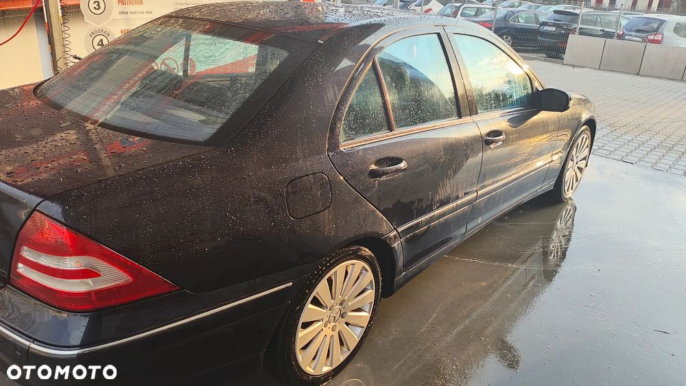 Mercedes-Benz Klasa C 180 T Kompressor Avantgarde - 4